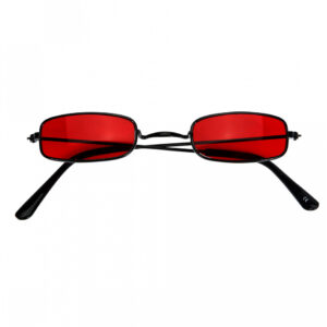 Vampirbrille mit getönten Gläsern
