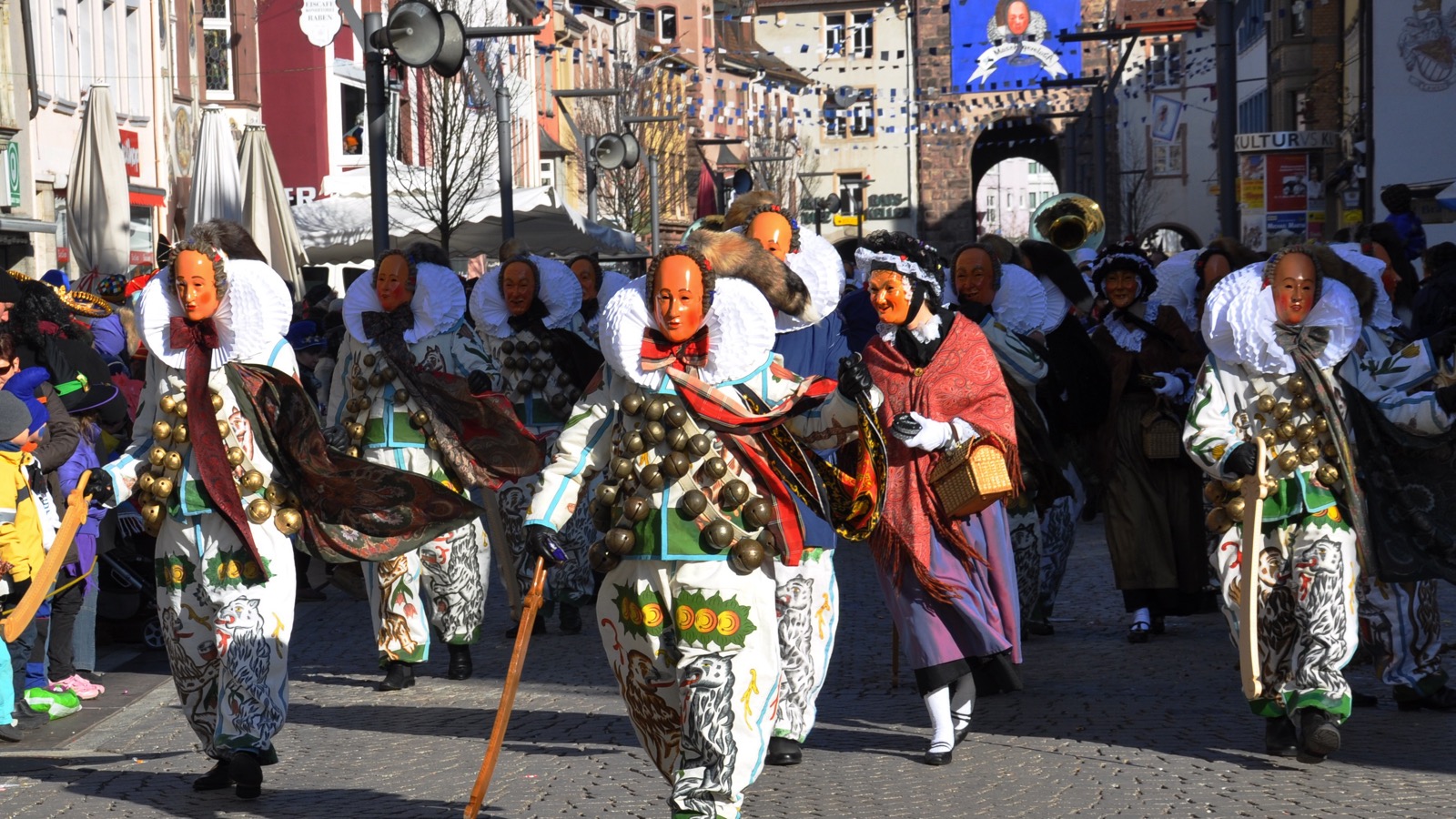 Villinger Narro beim historischen Fasnetsumzug